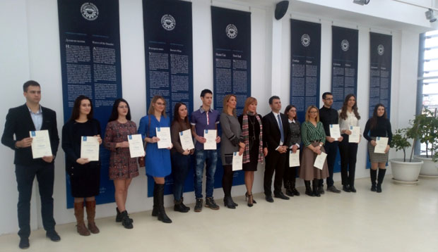 НОВОСАДСКИ УНИВЕРЗИТЕТ: Награда за десетке